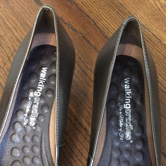 Walking Cradles | Neutral Metallic Heels - Picture 7 of 14